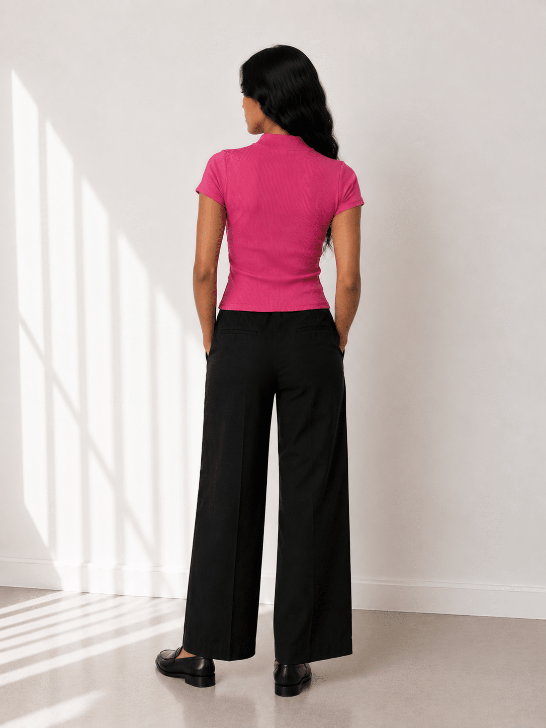 Ribbed Knit Mock Neck Crop Top - Cap Sleeve - Fuchsia - الصورة 3