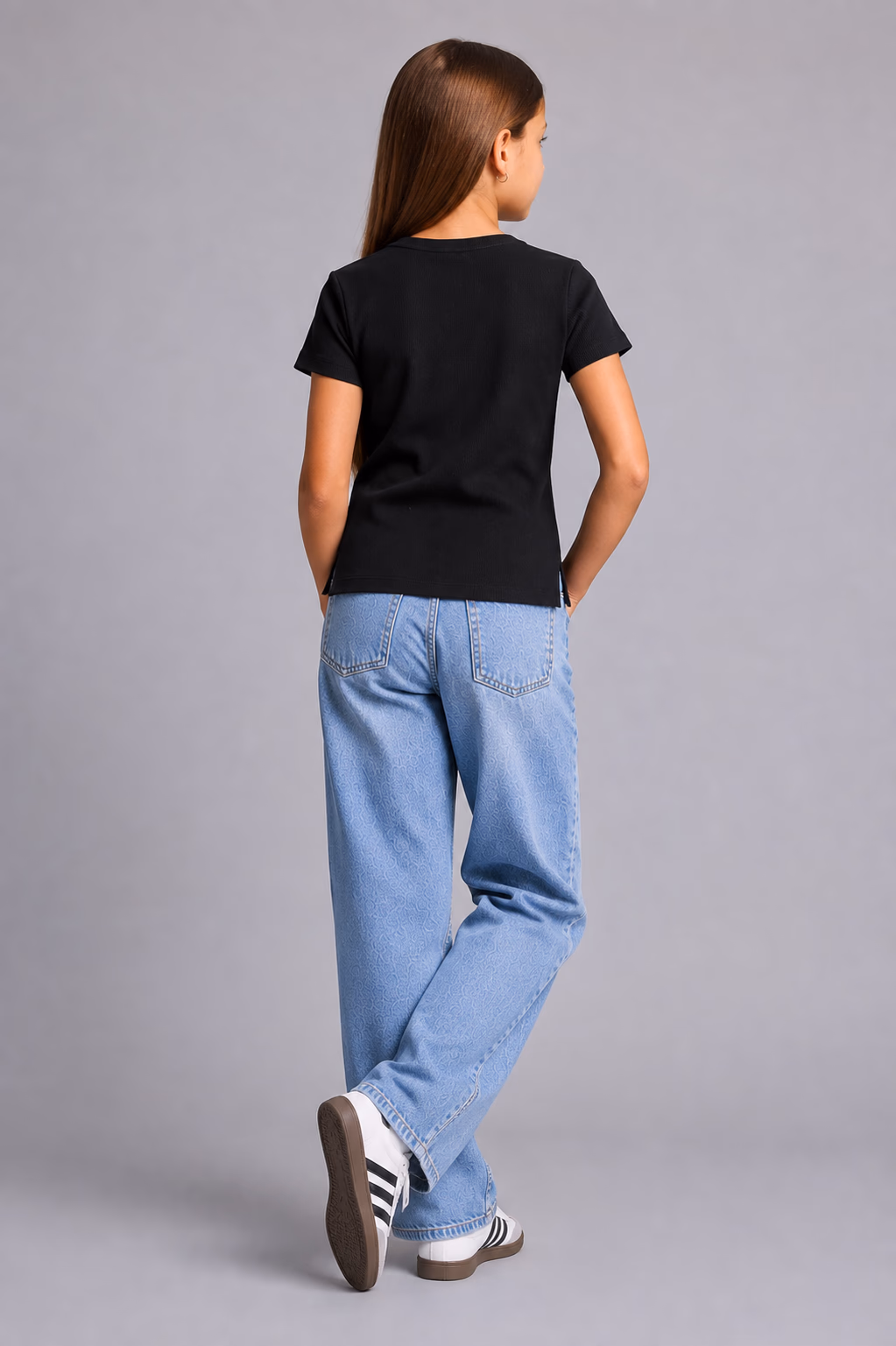 Cotton Ribbed T-shirt - Half Sleeves for Girls - Black - الصورة 2