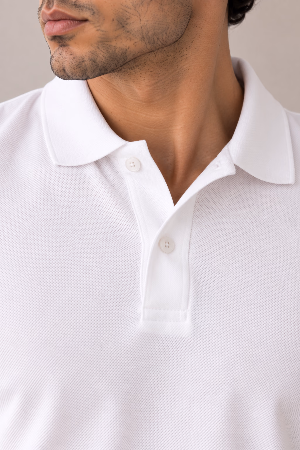 Classic Piqué Polo T-Shirt – 100% Cotton - White - الصورة 2